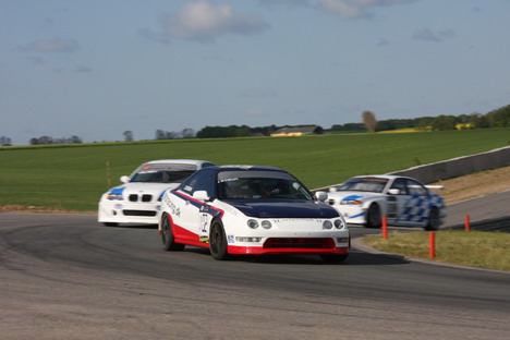 Hold øje med kampen mellem de 2 KC-motorsport BMW’er og ProRacing’s Honda i de kommende løb, det bliver med garanti godt ræs.
(Foto: Olfert)